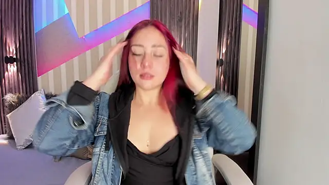 emily layton online show from November 12, 2:39 pm