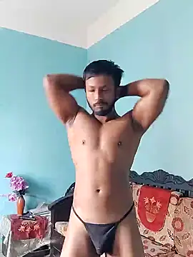 Snapshot of HunkyAriyan chatting on February 3, 6:56 am HunkyAriyan online show from February 3, 6:56 am