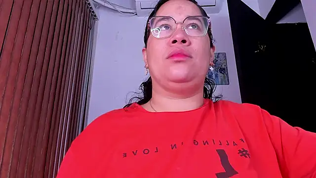 alondrabigtits online show from February 22, 12:15 pm