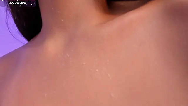 Snapshot of tifanyhills_ chatting on December 11, 10:49 pm tifanyhills online show from December 11, 10:49 pm