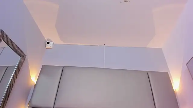 Snapshot of tifanyhills_ chatting on January 10, 1:42 am tifanyhills online show from January 10, 1:42 am