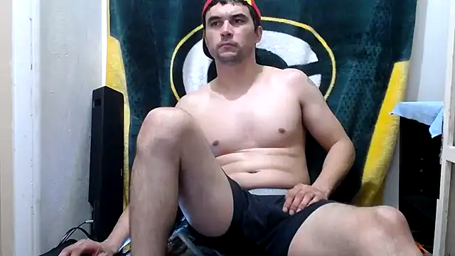 Snapshot of Apeezy14 chatting on January 29, 9:33 am Apeezy14 online show from January 29, 9:33 am