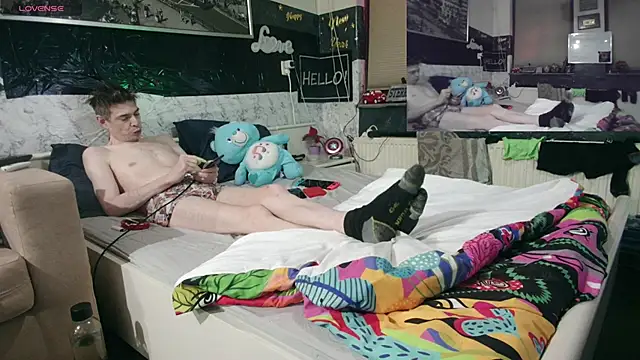 Snapshot of Doggyray44 chatting on March 8, 9:18 pm Doggyray44 online show from March 8, 9:18 pm