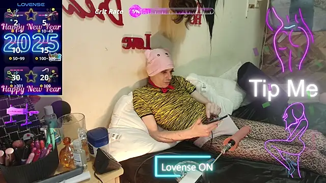 Snapshot of Doggyray44 chatting on November 30, 4:00 pm Doggyray44 online show from November 30, 4:00 pm