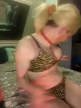 Doggyray44 online show from April 17, 4:04 am