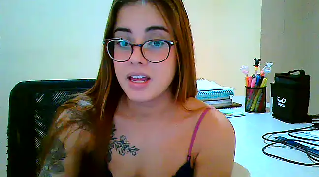 maliamiller online show from March 19, 9:06 am