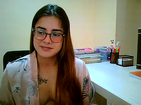 maliamiller online show from September 29, 4:28 am