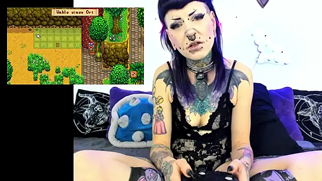Purple Coffin666 online show from May 22, 10:43 am