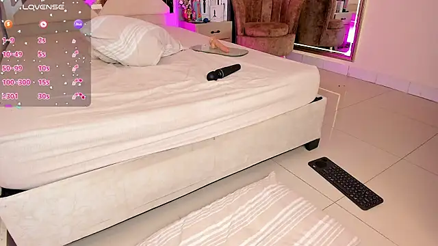 Snapshot of vanessa_guzman2 chatting on March 1, 4:33 pm vanessa guzman2 online show from March 1, 4:33 pm