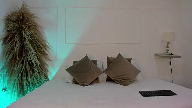  ashleymiller online show from January 20, 6:32 pm