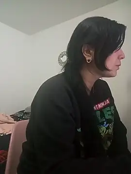 Snapshot of FelinaJohnson chatting on March 11, 3:59 am FelinaJohnson online show from March 11, 3:59 am