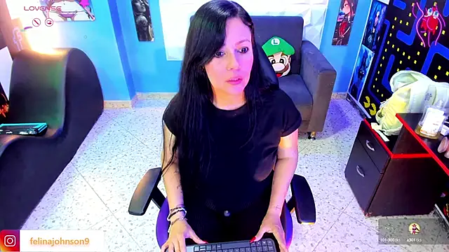 Snapshot of FelinaJohnson chatting on March 21, 8:40 pm FelinaJohnson online show from March 21, 8:40 pm