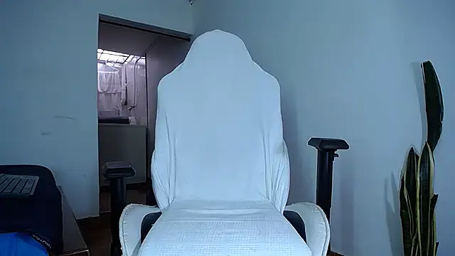 diamond black00 online show from November 22, 8:30 pm