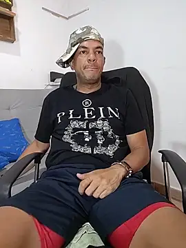 latinmartin73 online show from May 24, 2:55 pm