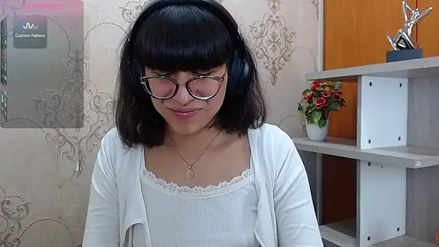 Snapshot of Nataly_Cloud chatting on December 18, 12:40 pm Nataly Cloud online show from December 18, 12:40 pm