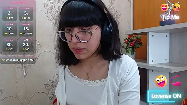 Snapshot of Nataly_Cloud chatting on December 18, 3:44 pm Nataly Cloud online show from December 18, 3:44 pm