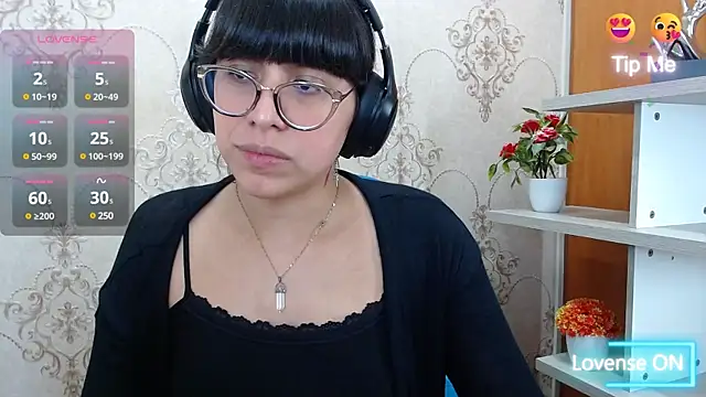 Snapshot of Nataly_Cloud chatting on February 7, 4:03 pm Nataly Cloud online show from February 7, 4:03 pm