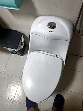 huzi518 online show from March 4, 1:50 pm