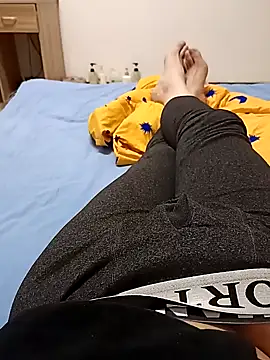 huzi518 online show from March 17, 2:20 pm