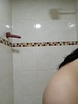 miakhalifaaa  online show from March 27, 8:52 pm