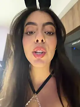 Snapshot of DakotaShelby chatting on June 12, 11:35 pm DakotaShelby online show from June 12, 11:35 pm