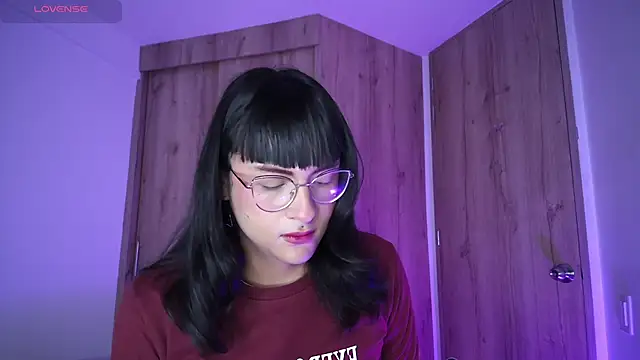 Snapshot of Kiitygirl chatting on January 28, 10:34 am Kiitygirl online show from January 28, 10:34 am