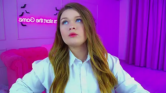 CrystalLyons online show from October 24, 11:06 am