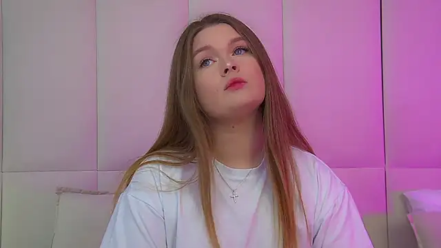 CrystalLyons online show from March 9, 6:23 pm