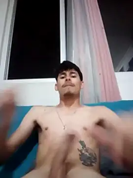 Snapshot of ronsex27 chatting on January 5, 4:04 am ronsex27 online show from January 5, 4:04 am