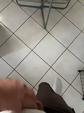 Snapshot of mj23641 chatting on December 1, 4:01 pm mj23641 online show from December 1, 4:01 pm