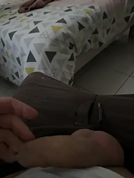 Snapshot of mj23641 chatting on December 3, 1:53 pm mj23641 online show from December 3, 1:53 pm