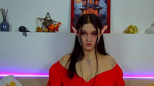 ChristinaMilton online show from October 31, 6:31 pm