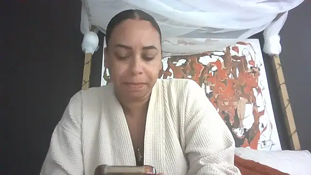 Snapshot of bigbootyjayda chatting on May 3, 11:49 am bigbootyjayda online show from May 3, 11:49 am