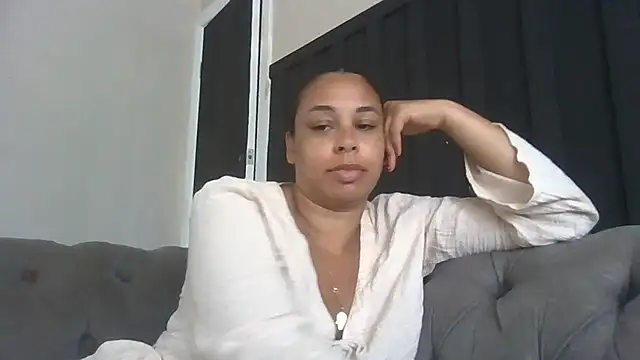 Snapshot of bigbootyjayda chatting on May 28, 1:52 pm bigbootyjayda online show from May 28, 1:52 pm