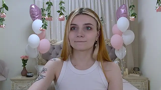 KellyStone online show from March 14, 3:36 pm