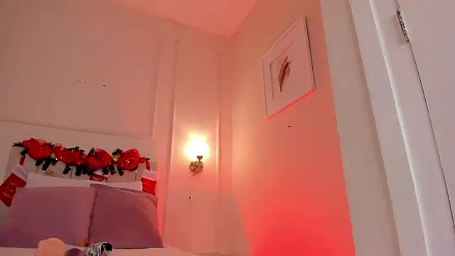 Snapshot of dani_skinny_ chatting on December 18, 2:49 pm dani skinny  online show from December 18, 2:49 pm