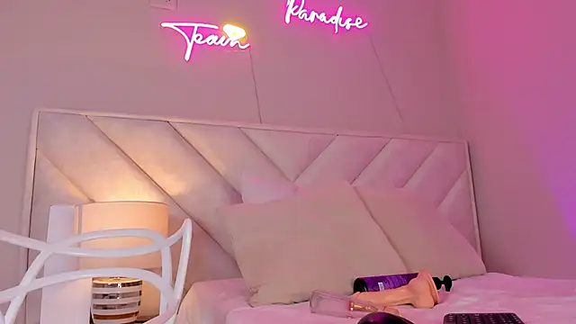 Snapshot of dani_skinny_ chatting on February 13, 9:49 pm dani skinny  online show from February 13, 9:49 pm