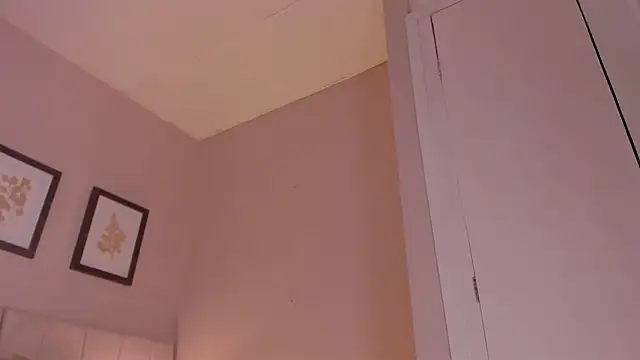 dani skinny  online show from May 11, 2:45 pm