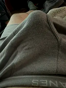 jrizz215 online show from October 23, 6:50 pm