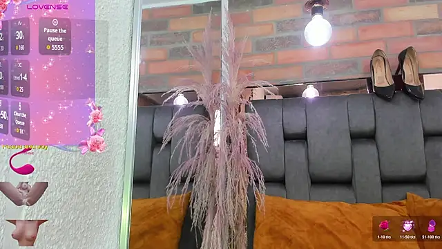 JESSYCORTES online show from February 4, 8:36 pm