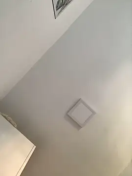 Lucascacaca online show from April 1, 8:48 am