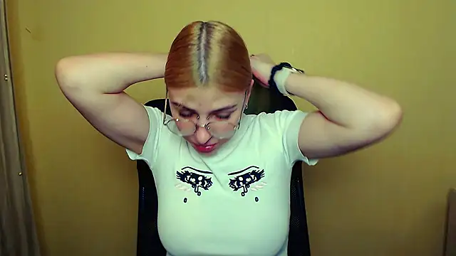 Snapshot of Luna_Lush_ chatting on January 10, 11:22 am Luna Lush online show from January 10, 11:22 am