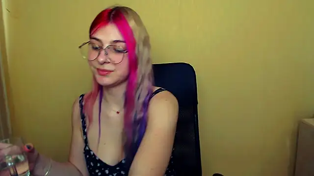 Snapshot of Luna_Lush_ chatting on February 26, 12:14 pm Luna Lush online show from February 26, 12:14 pm