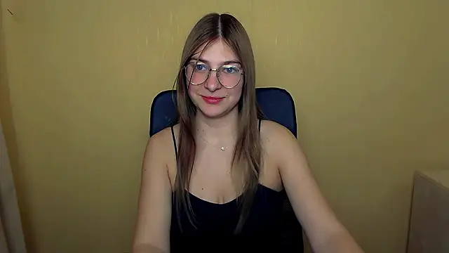 Snapshot of Luna_Lush_ chatting on October 13, 8:47 am Luna Lush online show from October 13, 8:47 am