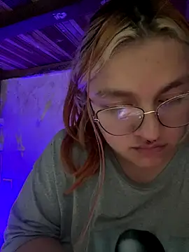 SophiaWeestt99 online show from September 12, 2:33 am