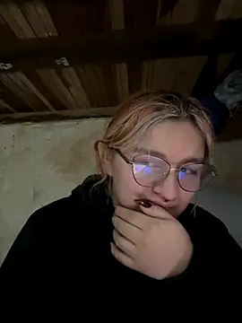 SophiaWeestt99 online show from October 20, 4:46 am