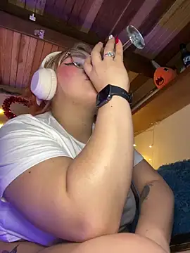 SophiaWeestt99 online show from February 20, 6:26 am