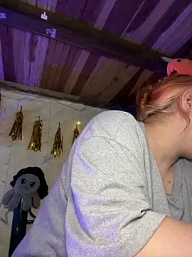 SophiaWeestt99 online show from April 10, 4:50 am