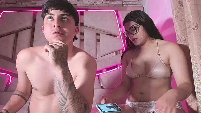 mia and austin online show from September 23, 12:35 am