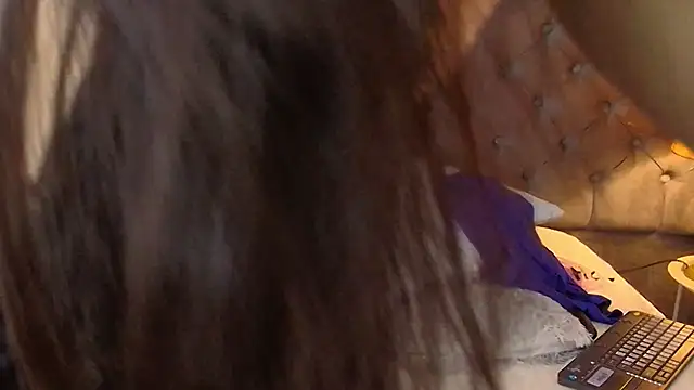 LanaBigTitties online show from October 10, 9:36 pm